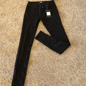 PAIGE black jegging - new with tags